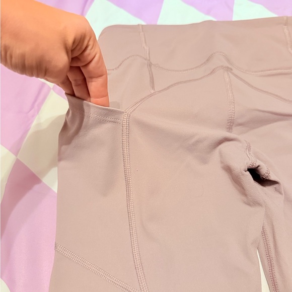 Victoria Sport Knockout High-Rise Capri Leggings - Rose Mauve - XS - Picture 11 of 16